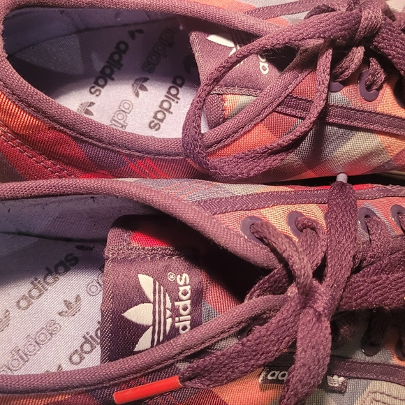 Adidas plaid canvas sneakers - Picture 6 of 8